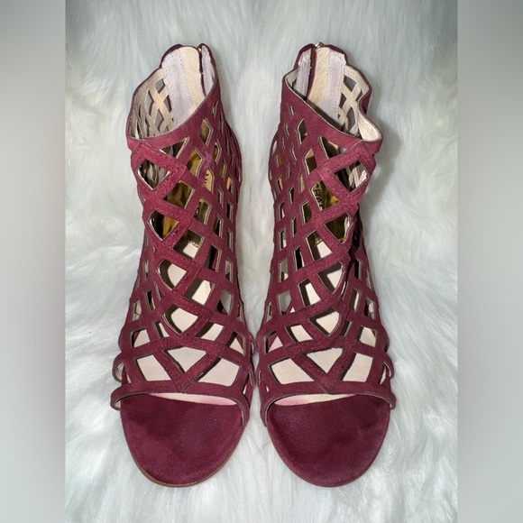 MICHAEL Michael Kors Red Heels with Geometric Cutouts - Picture 1 of 7